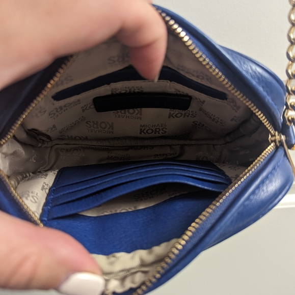 Michael Kors Mini Crossbody Purse - Picture 11 of 13